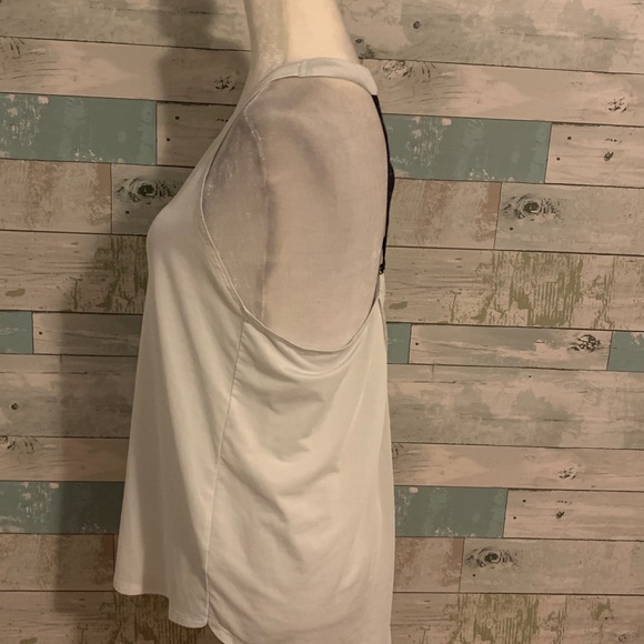 light grey athlete power of she tank top - Picture 3 of 6